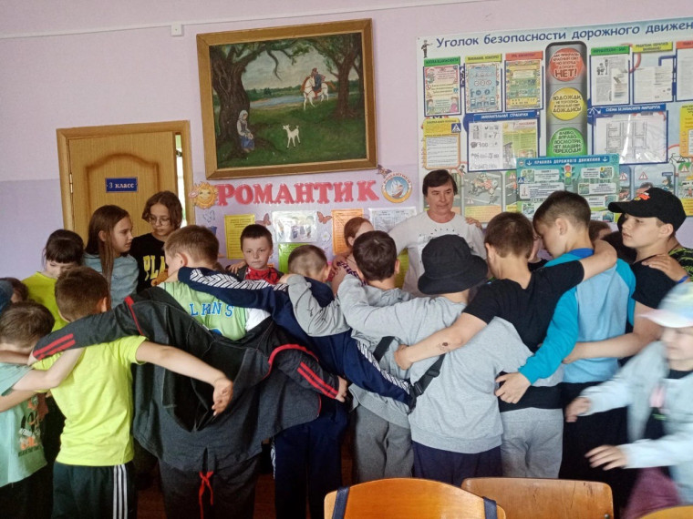 Второй день в лагере "Романтик".